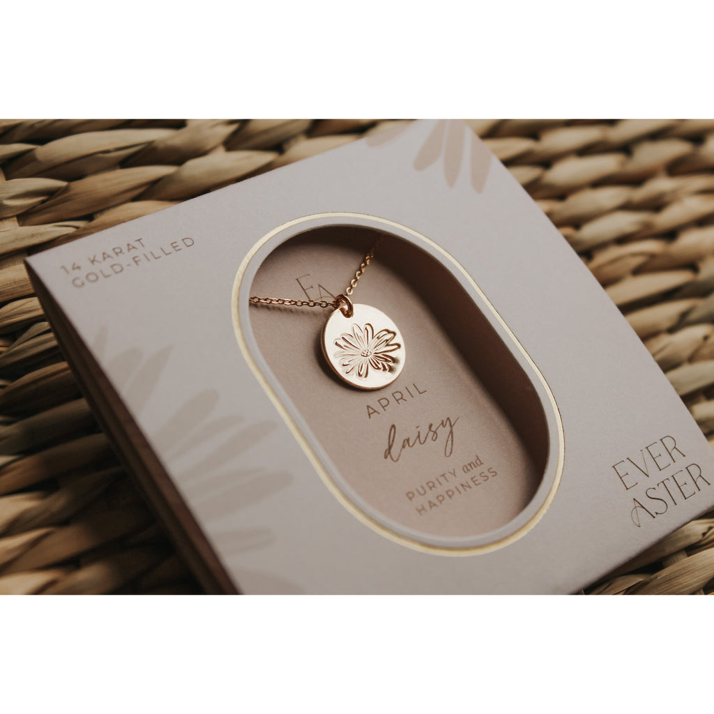 April Birth Flower Necklace - Daisy