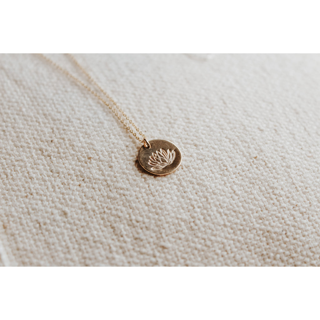 July Birth Flower Necklace - Waterlily