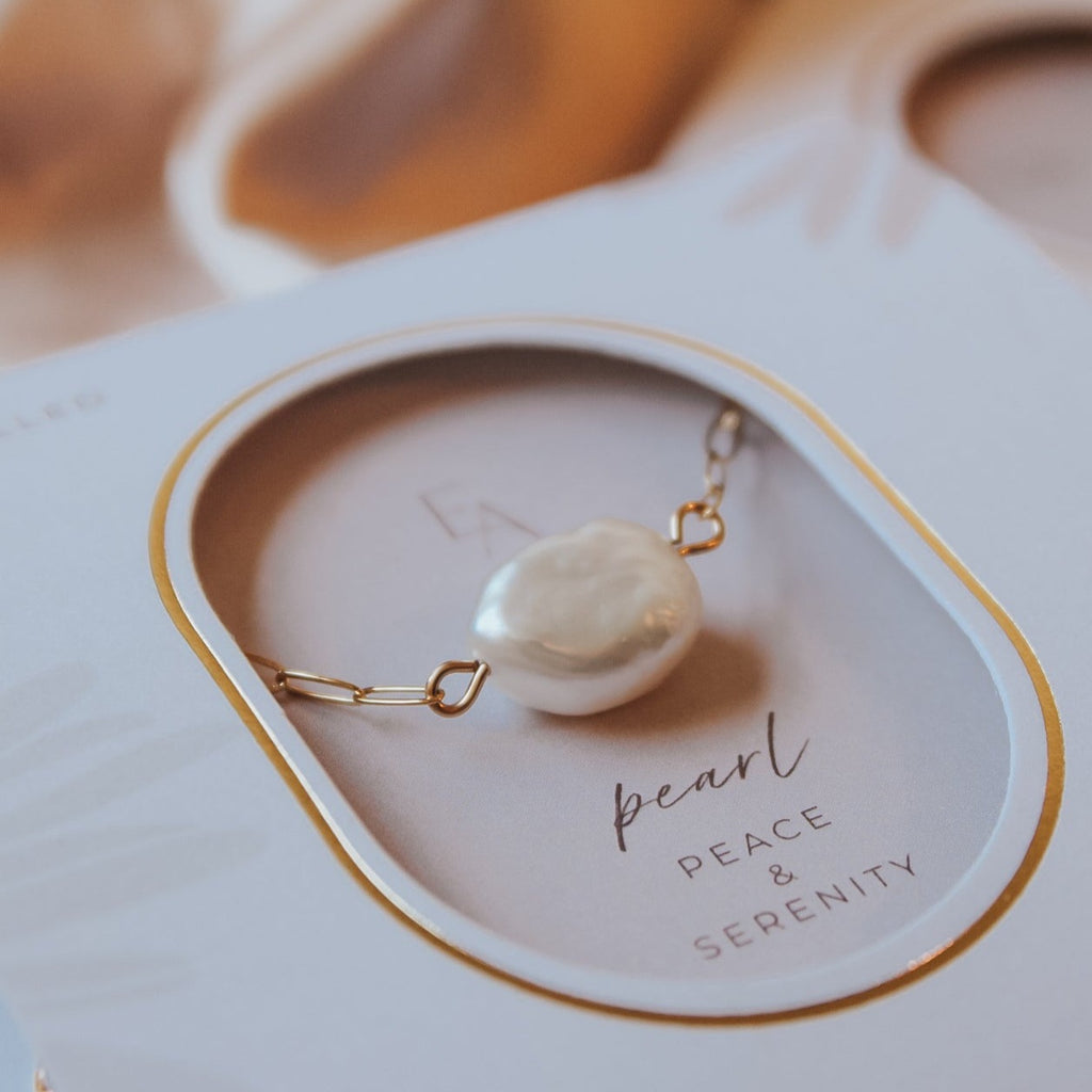 pearl baroque necklace in packaging