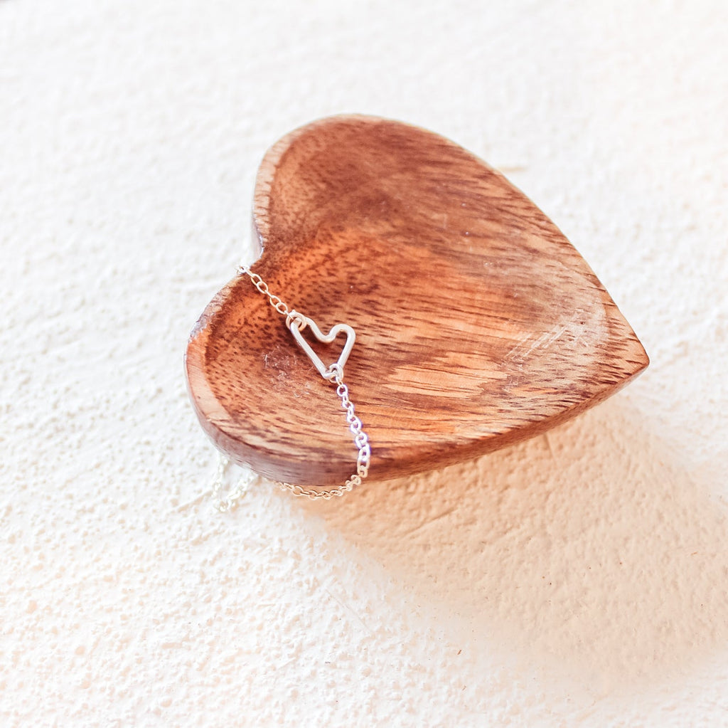 Open Script Heart Choker